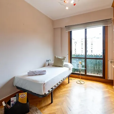 Comfy & Luminous Terrace Apartment San Sebastian